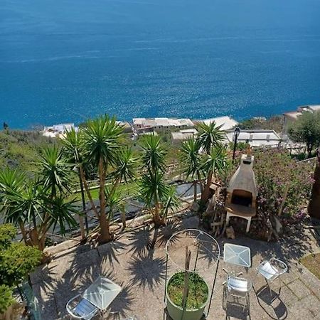 Panoramic Villa In Amalfi Exterior photo