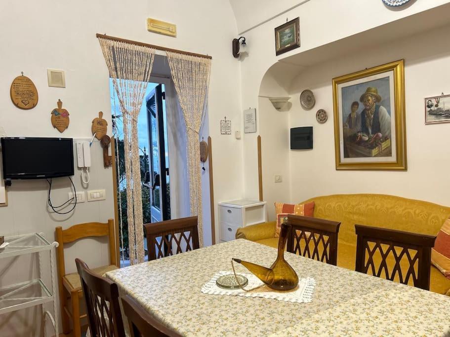 Panoramic Villa In Amalfi Exterior photo
